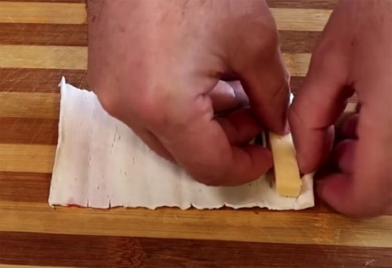 Замечательная закуска из крабовых палочек  - готовится за несколько минут