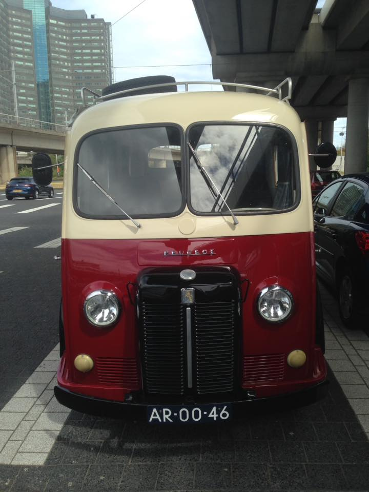 Микроавтобус Пежо. Собственное фото.