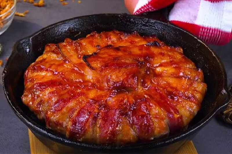 Восхитительный мясной пирог на мангале или гриле