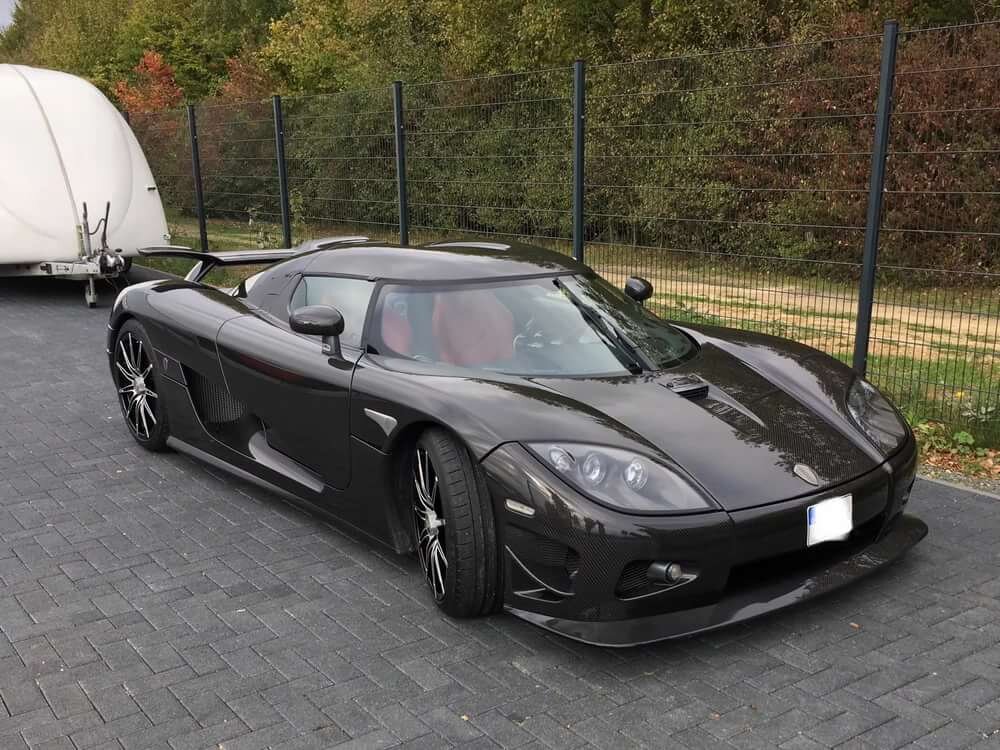 Машина Koenigsegg CCXR Trevita