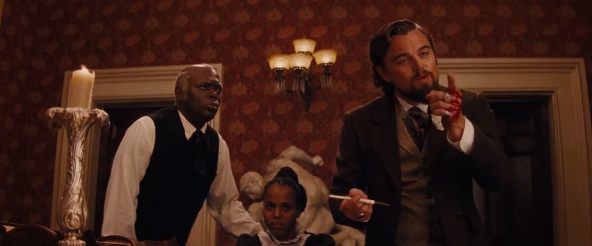 Кадр из фильма "Джанго освобожденный". Видно окровавленную руку Леонардо ДиКаприо