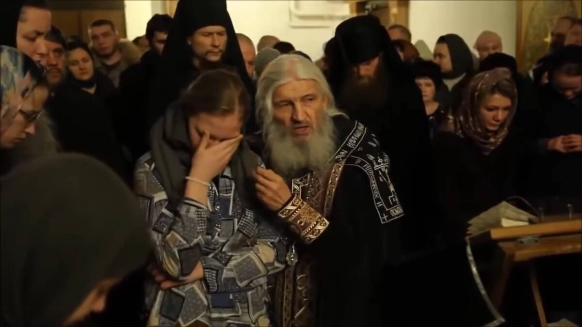 Изгнание беса Эфона :) Беса руководящего интернетом