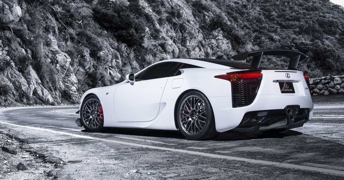 LEXUS LFA