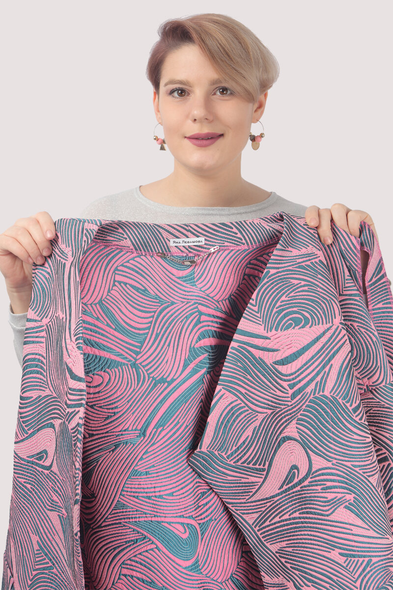 С вами Яна Левашова - Дизайнер и Блогер. Привет моим подписчикам и приятно познакомиться с новыми читателями.