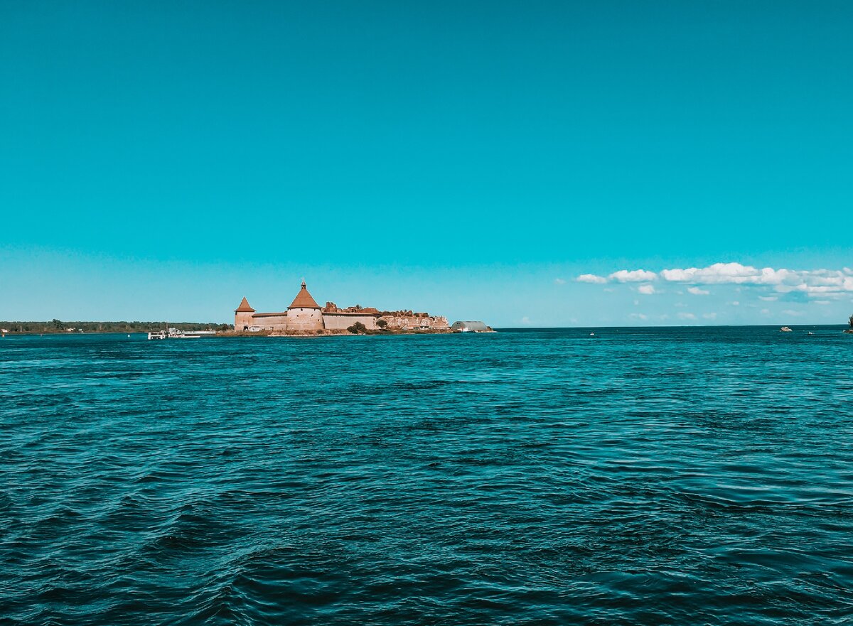 Шлиссельбургская крепость на Ореховом острове.