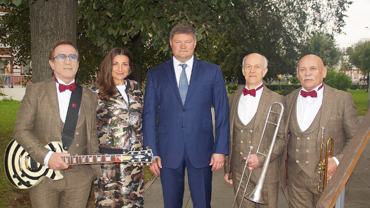 На фото слева направо Владимир Ефименко, Екатерина Ефименко, Денис Лебедев, Анатолий Мешаев, Владимир Калмыков. Автор фото Евгений.