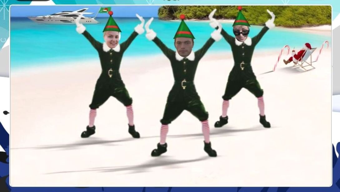 Поздравление с танцующими эльфами вызовет улыбку и смех ваших родных