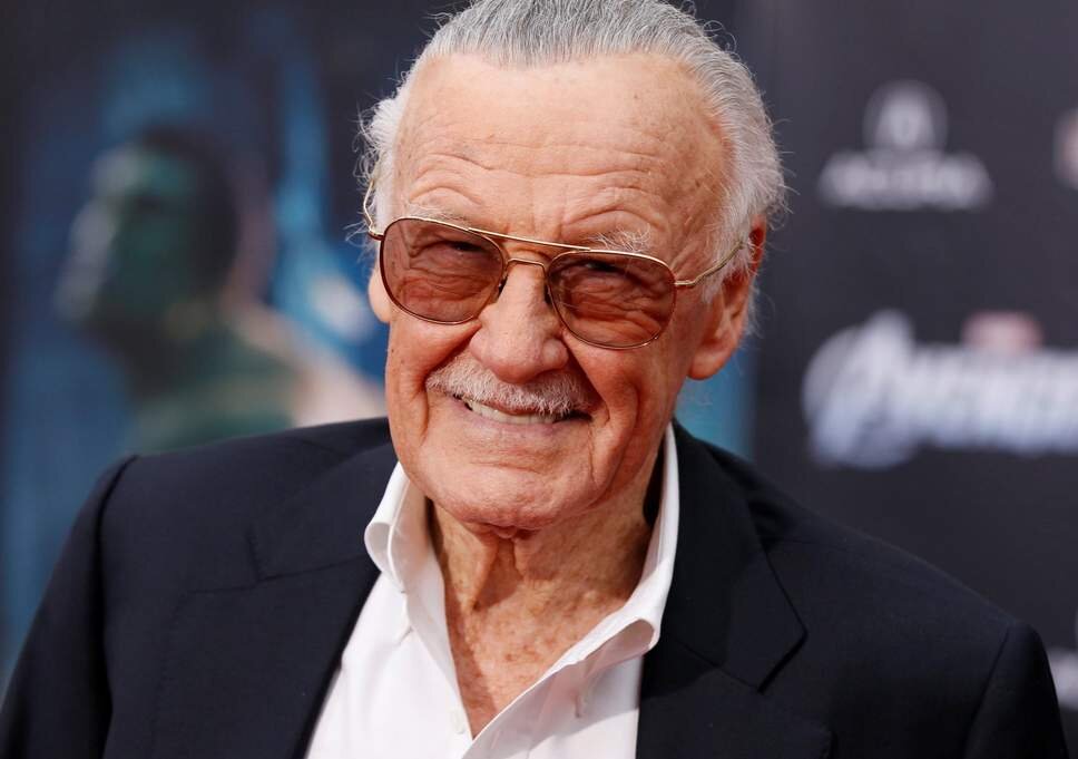 Создатель марвел стэн. Stan Lee. Стэнли Мартин. Стэн ли Марвел. Стэнли Либер.