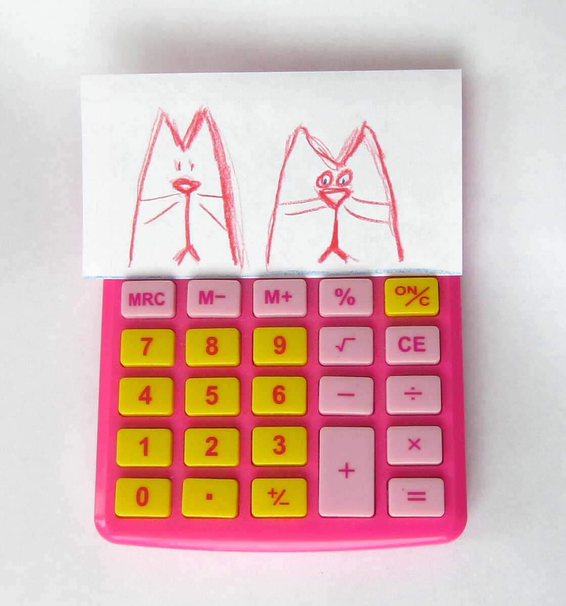 Нарисуйте картинку для аппликации, учитывая размеры предмета.