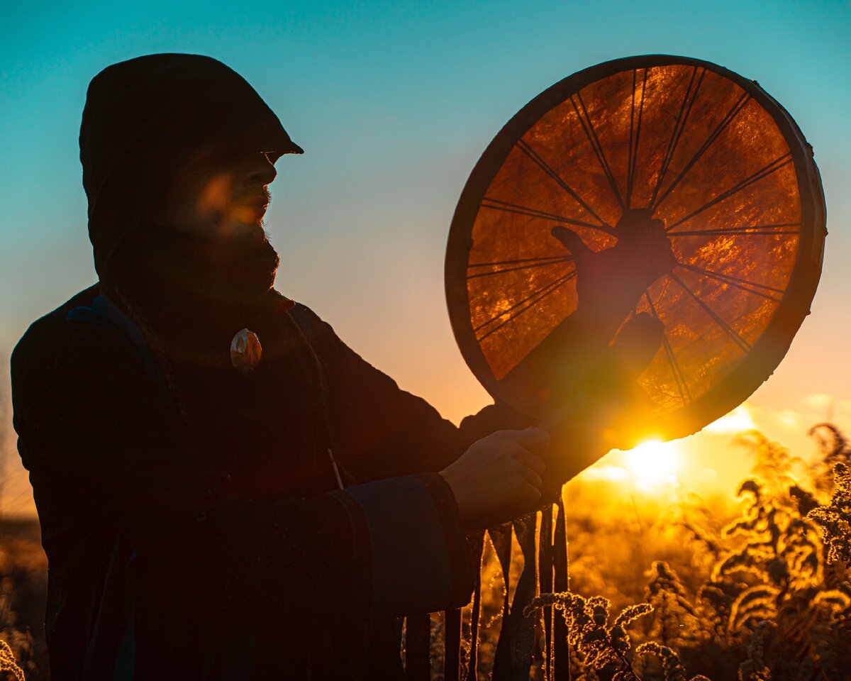 В лучах осеннего солнца