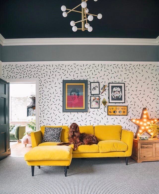 Katie Woods (@comedowntothewoods)