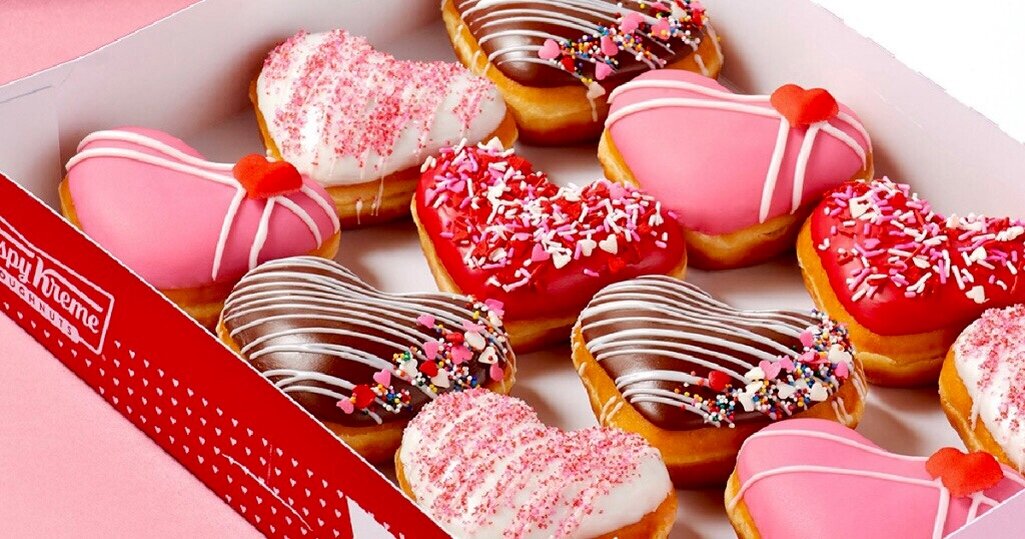 Подарочная коробка пончиков с начинкой. Фото с сайта Krispy Kreme.