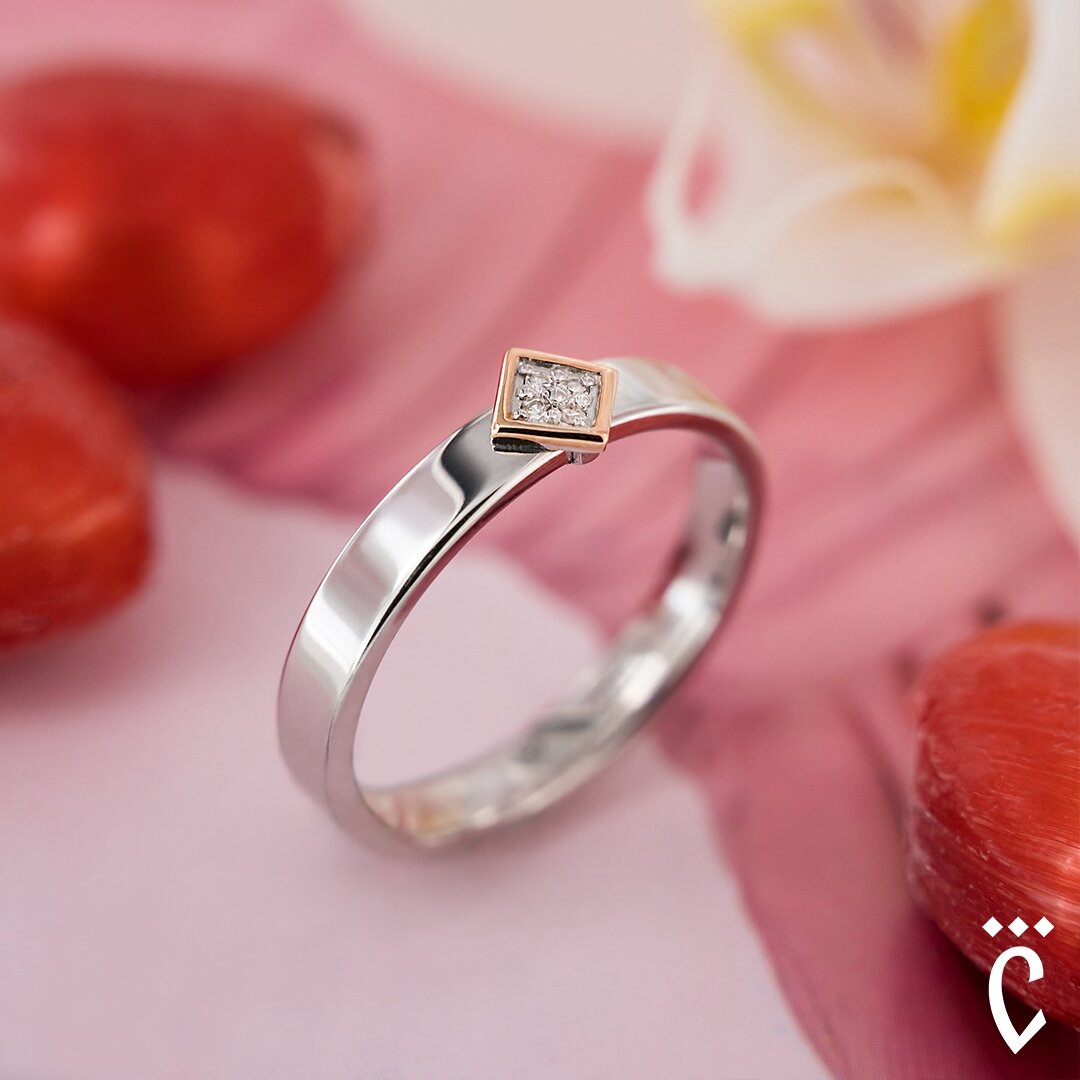 Серебряное кольцо DUET с золотой вставкой и бриллиантами (арт. 01-1970/000Б-00)