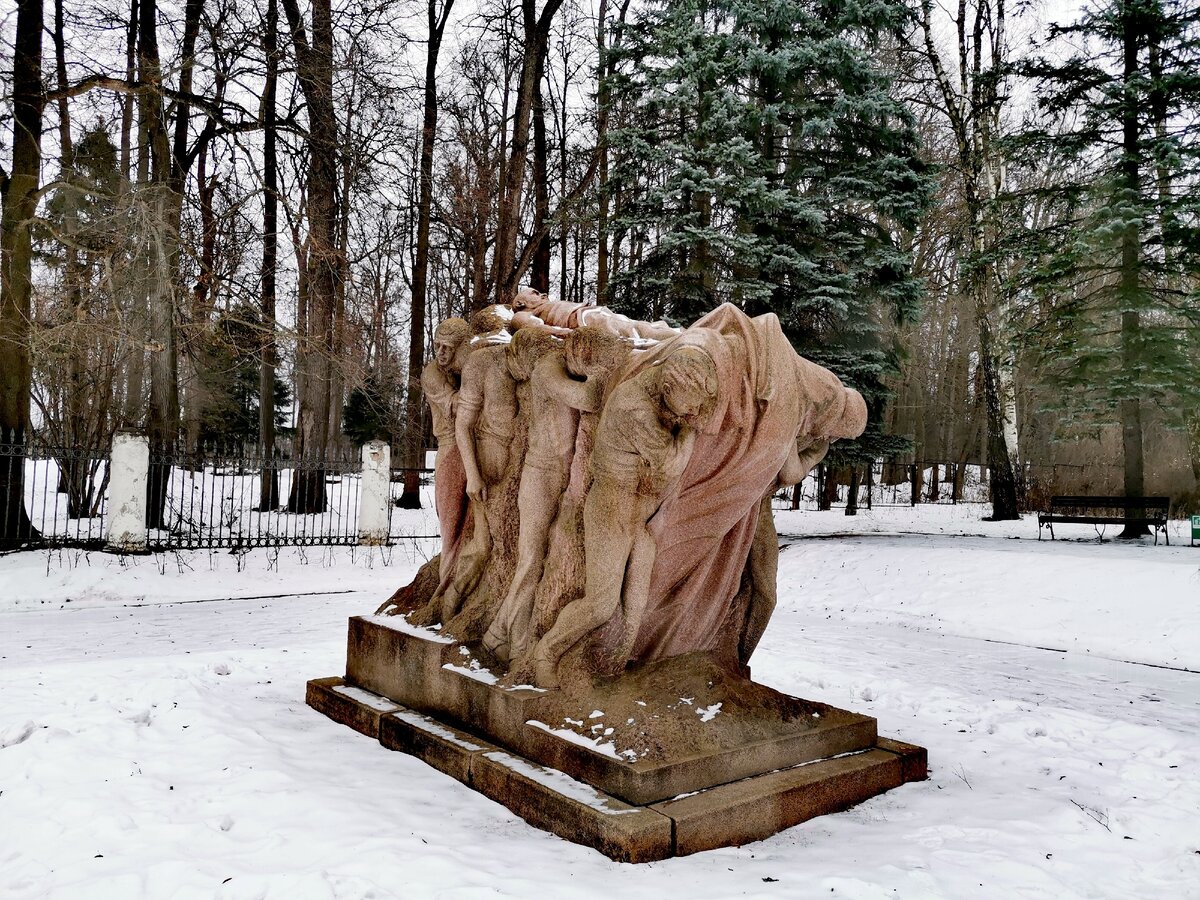 Скульптура "Смерть вождя" 