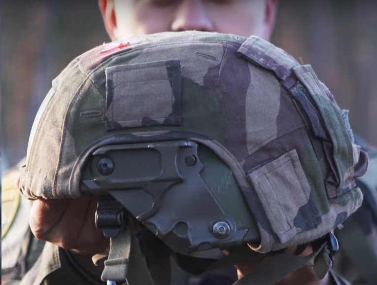 Оружие и снаряжение мотострелка армии Франции. Скриншот видео https://www.youtube.com/watch?app=desktop&v=z-vOn5EGp-A