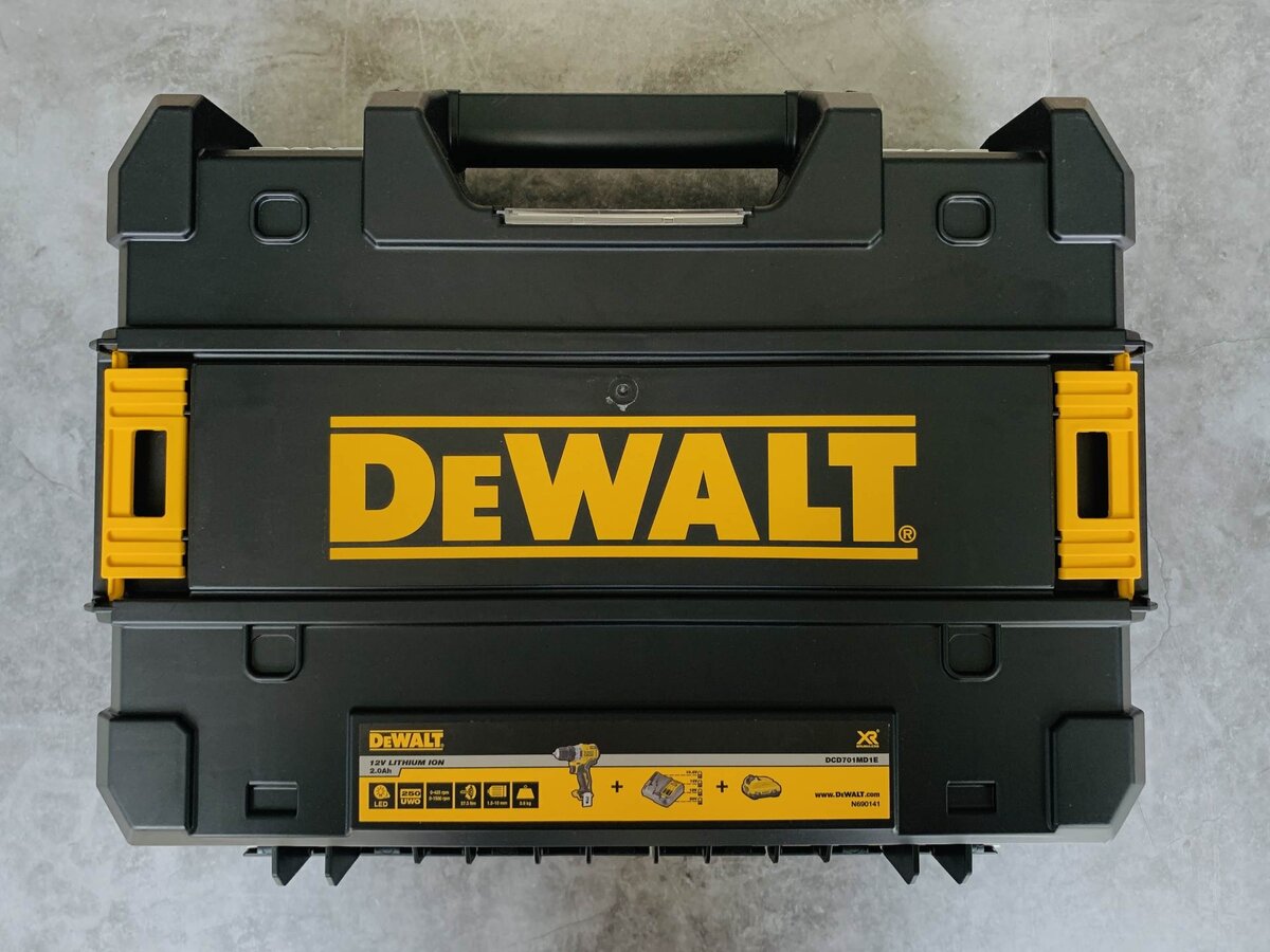 DeWalt DCD701M