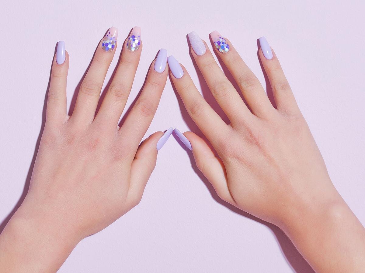 Маникюр молочный с красным. Темно синие ногти. Маникюр тренды френч. Какие ногти в 2024 году к отношениям. Haruyama, гель-лак №571.