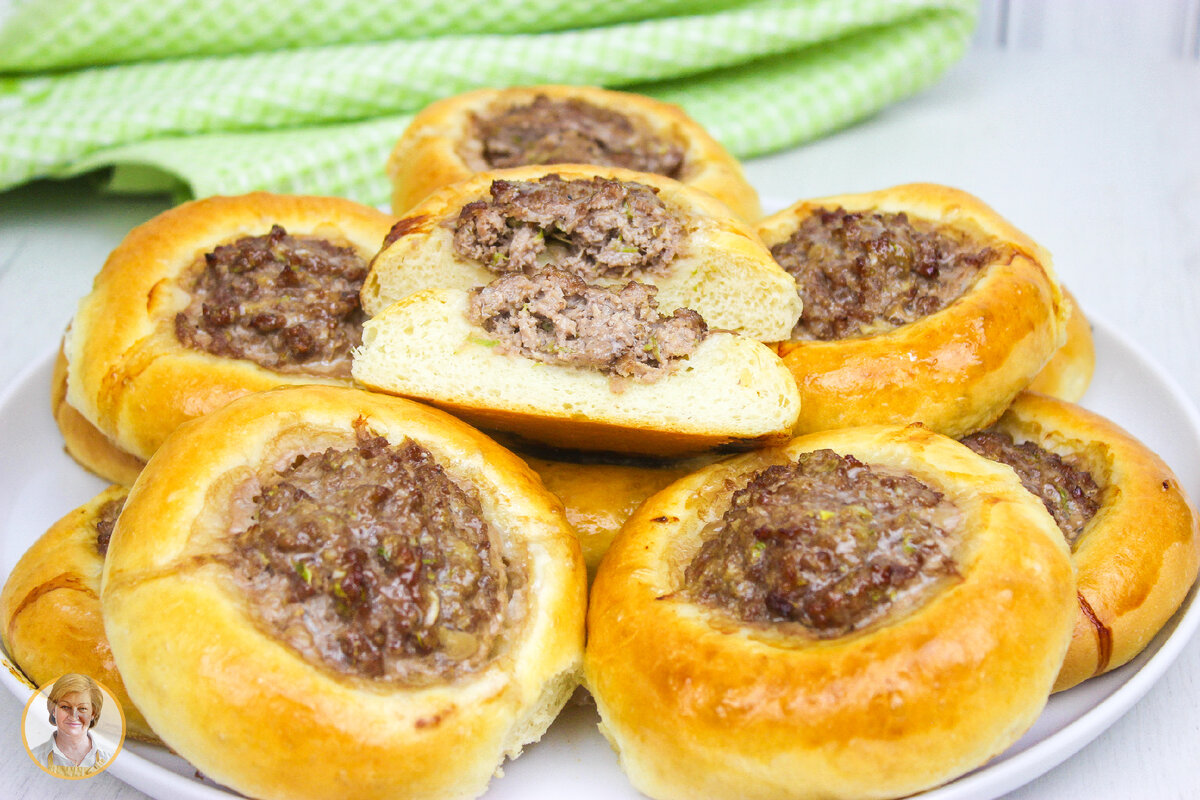 Ватрушка с мясом