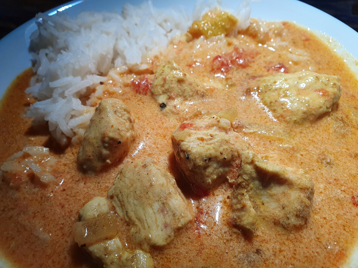 Ужин в тарелке дочки