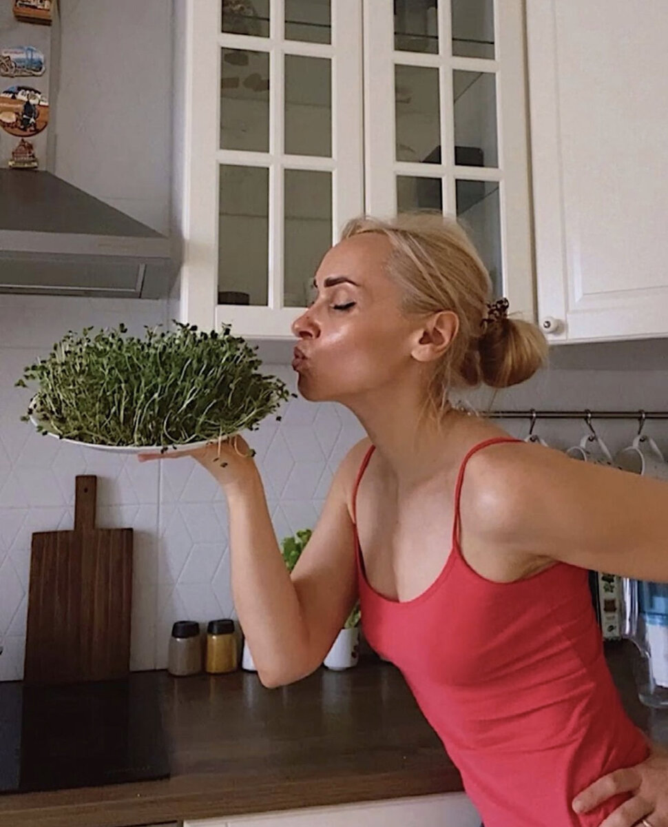 Зелень, овощи и фрукты 🍇 