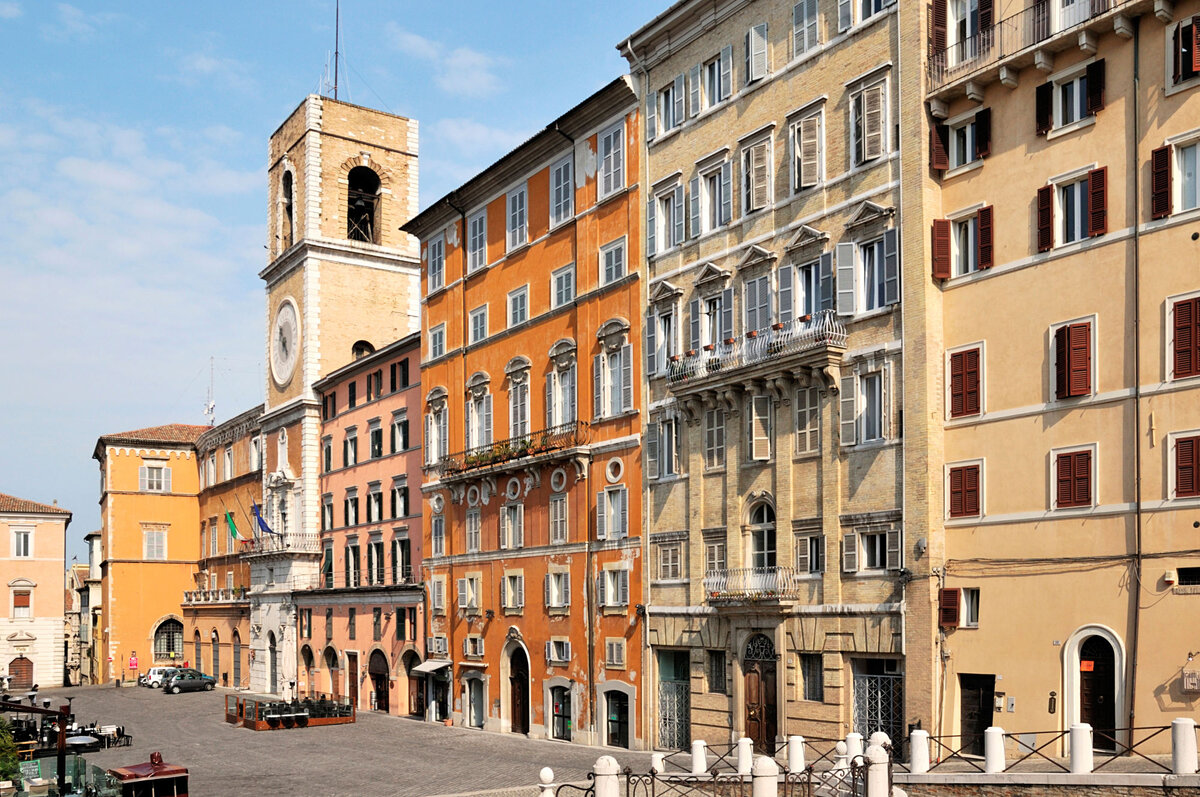 Анкона, Пьяцца-дель-Плебишито © Alamy Stock