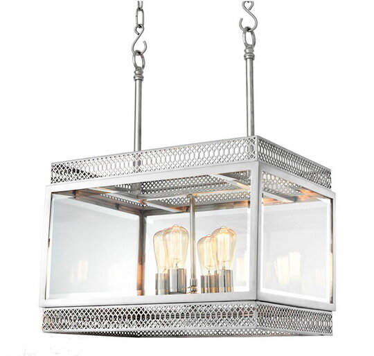 2. Люстра от Eichholtz Roma создана из нержавеющей стали и латуни. Представляет собой металлический ящик с лампами внутри. 