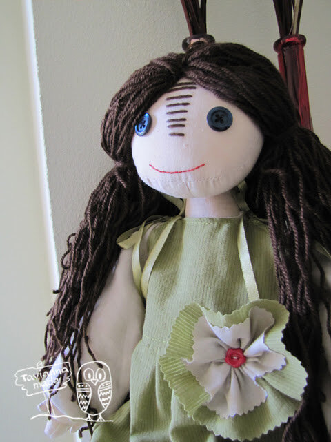 Пуговицы вместо глазок, как у этой малышки. Фото из интернета.