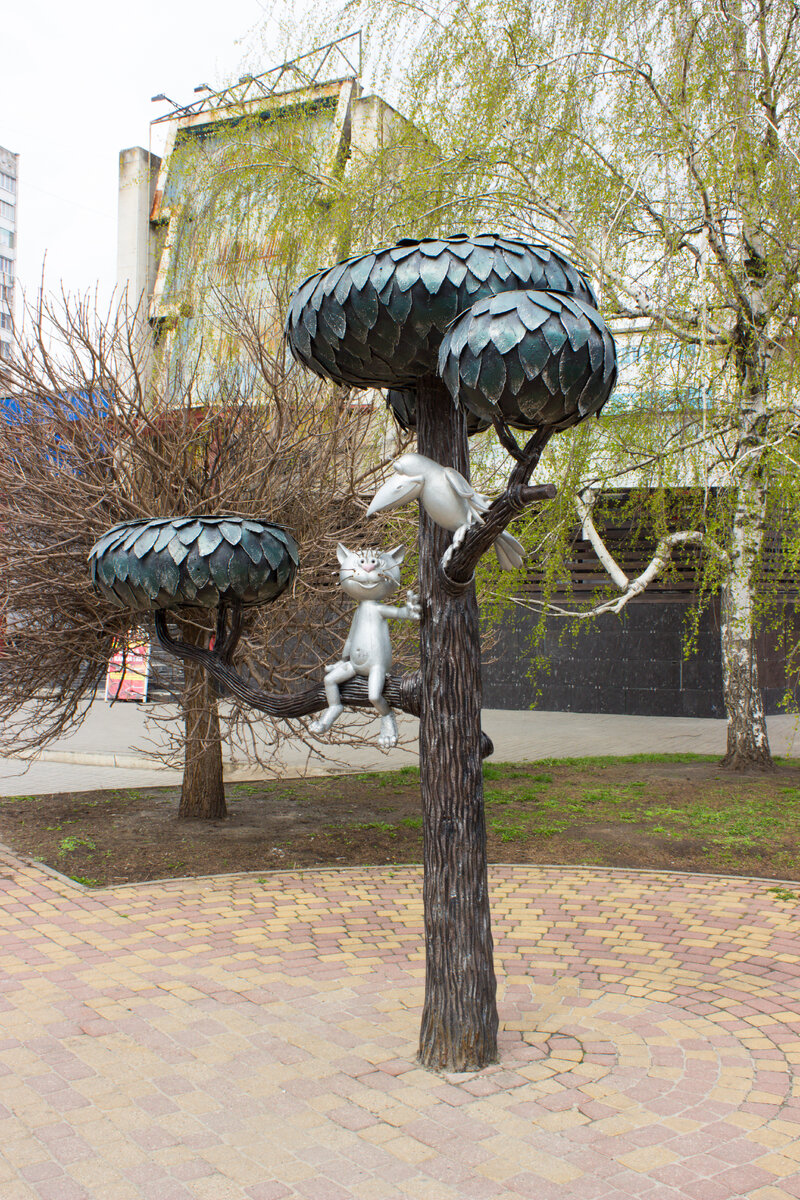 Котёнок с улицы Лизюкова