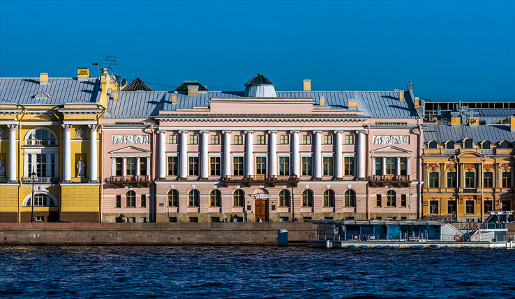 Из интернета. Особняк Лавалей.