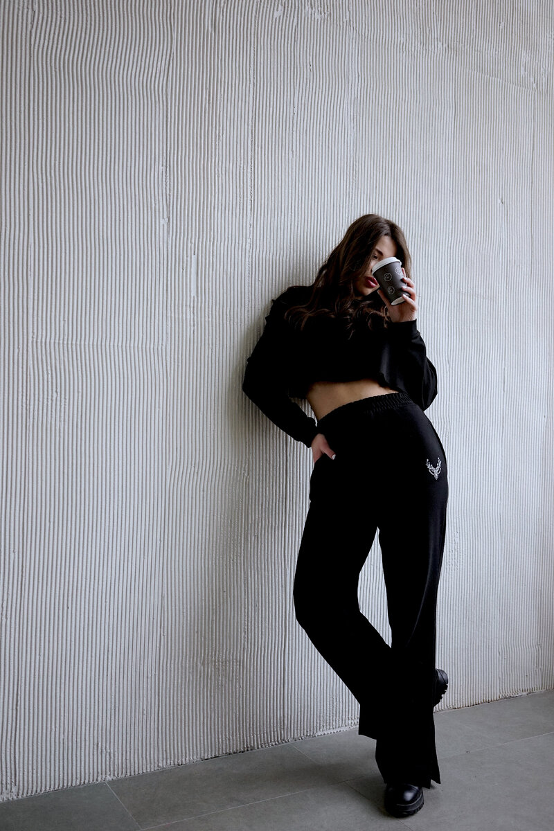 Для ознакомления с брендом Kristas Amare переходите в наше сообщество VKонтаке по ссылке: https://vk.com/kristas_amareclothes