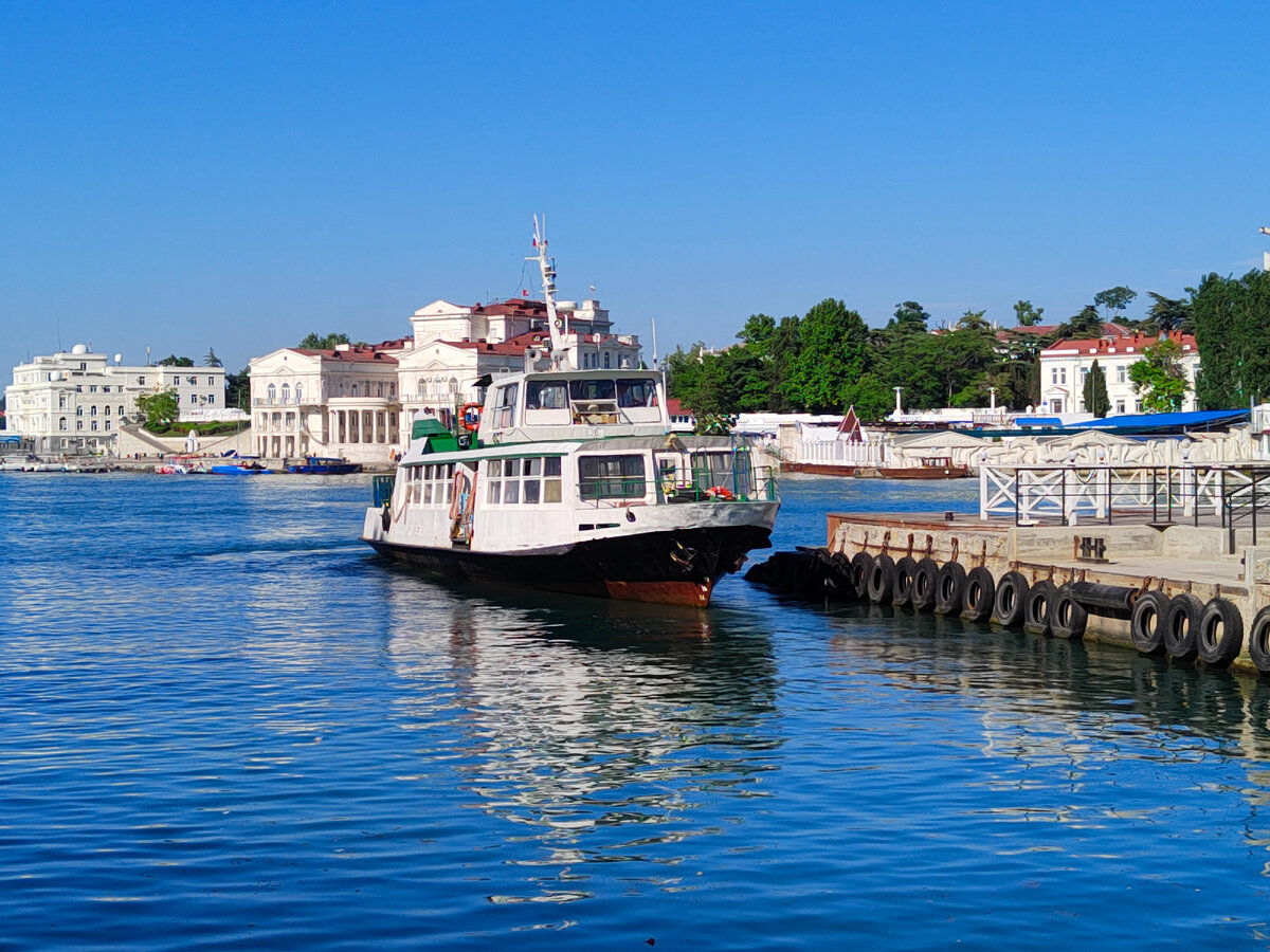 Кораблик для недорогой морской прогулки