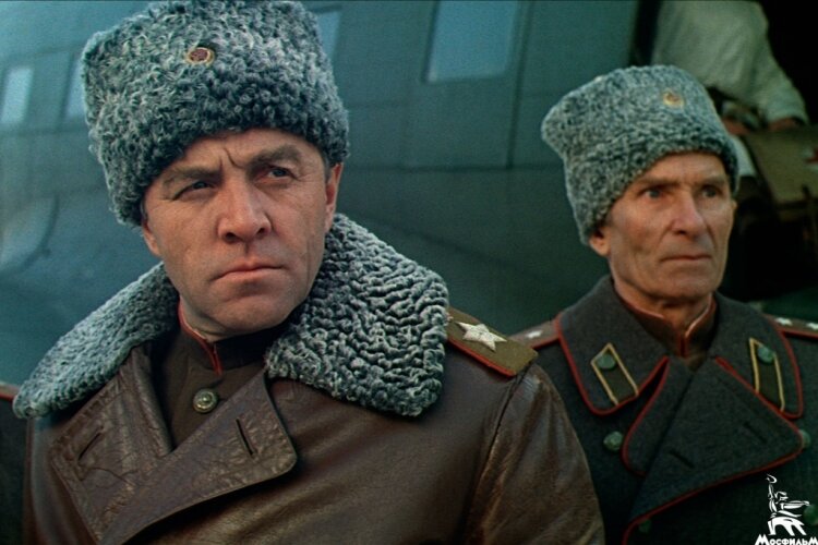 Кадр из фильма "Освобождение" 1967-1971 г.