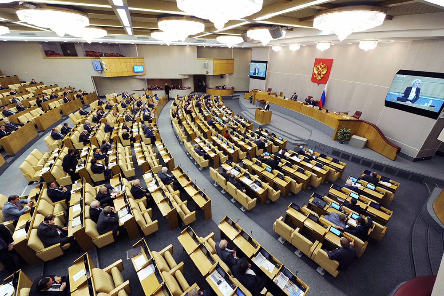 Вроде народные, вроде избранники0