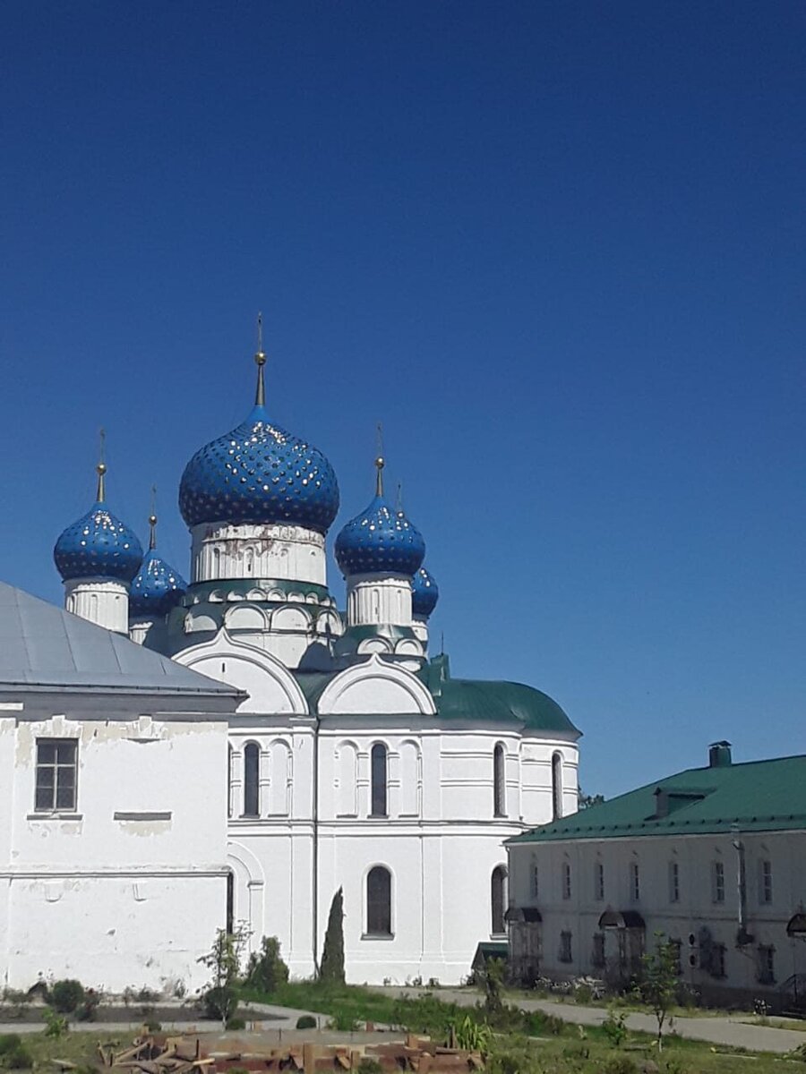 Богоявленский женский монастырь