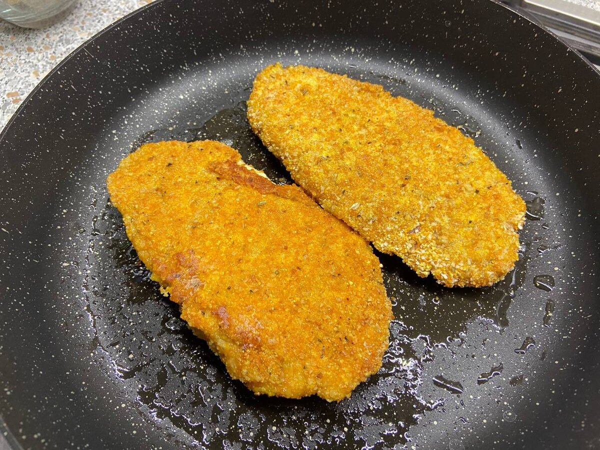 Я вот решила обжарить, так ещё быстрее, хоть и не так полезно:)