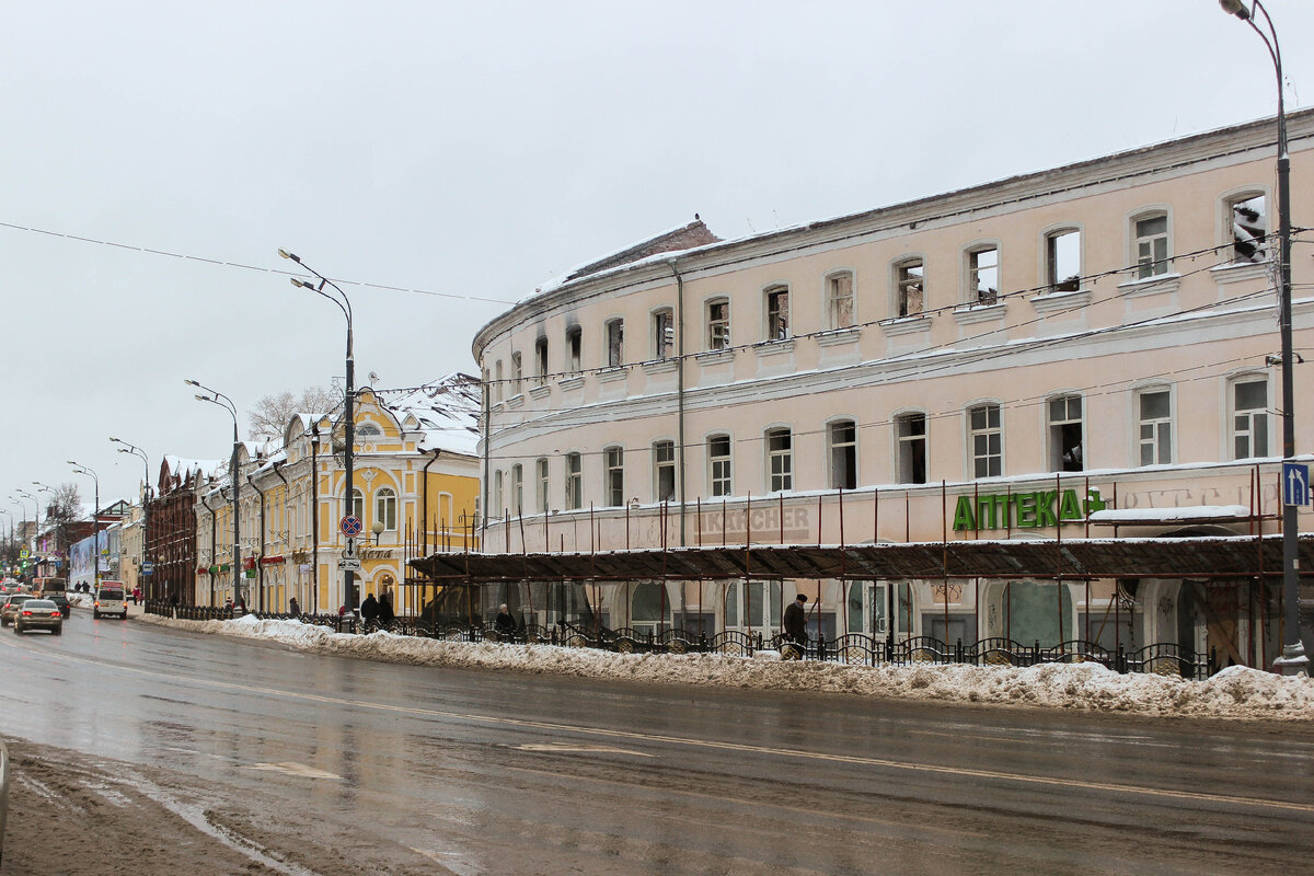 Сергиев Посад. Жуткие руины в самом центре - позор 