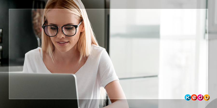 Designed by drobotdean/freepik