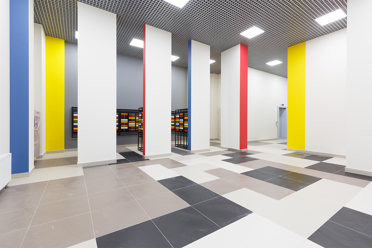 На первом этаже нас встретил вот такой холл 