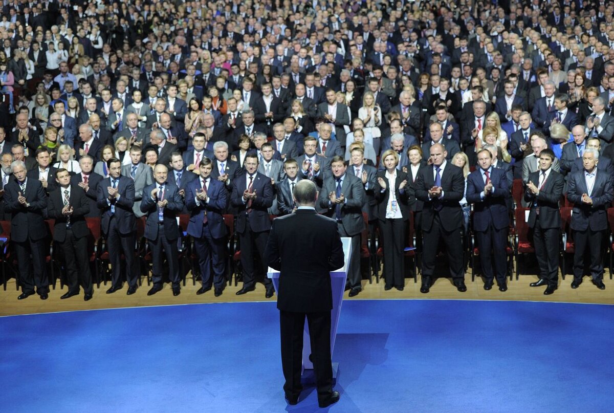 Ну чем не армия? Путин и Единая Россия фото Яндекс
