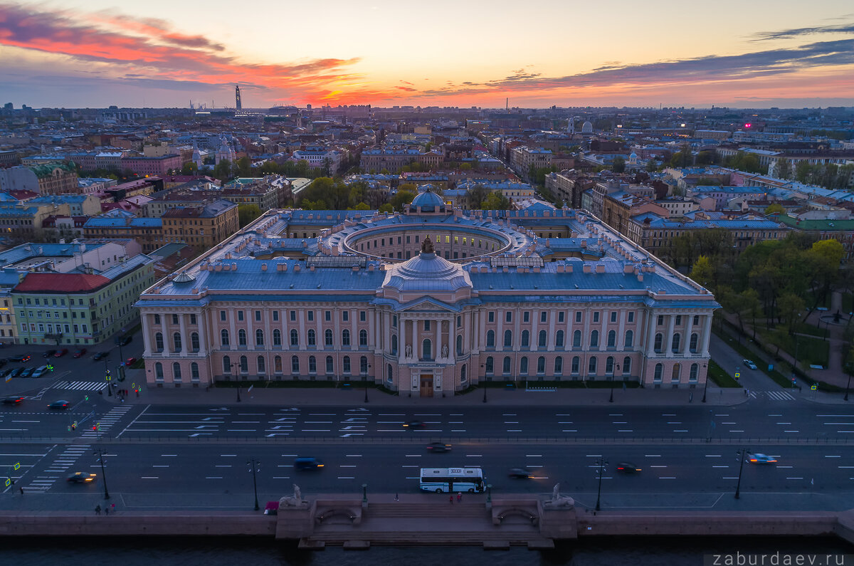 академия искусств санкт петербург