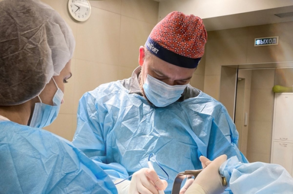    Пластический хирург из Новосибирска рассказал об отношении к пациенткам