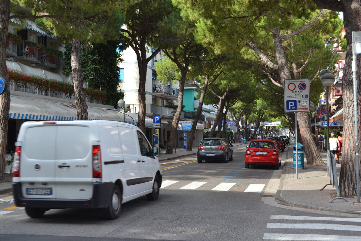 Улица Бафиле. 14 км вдоль побережья