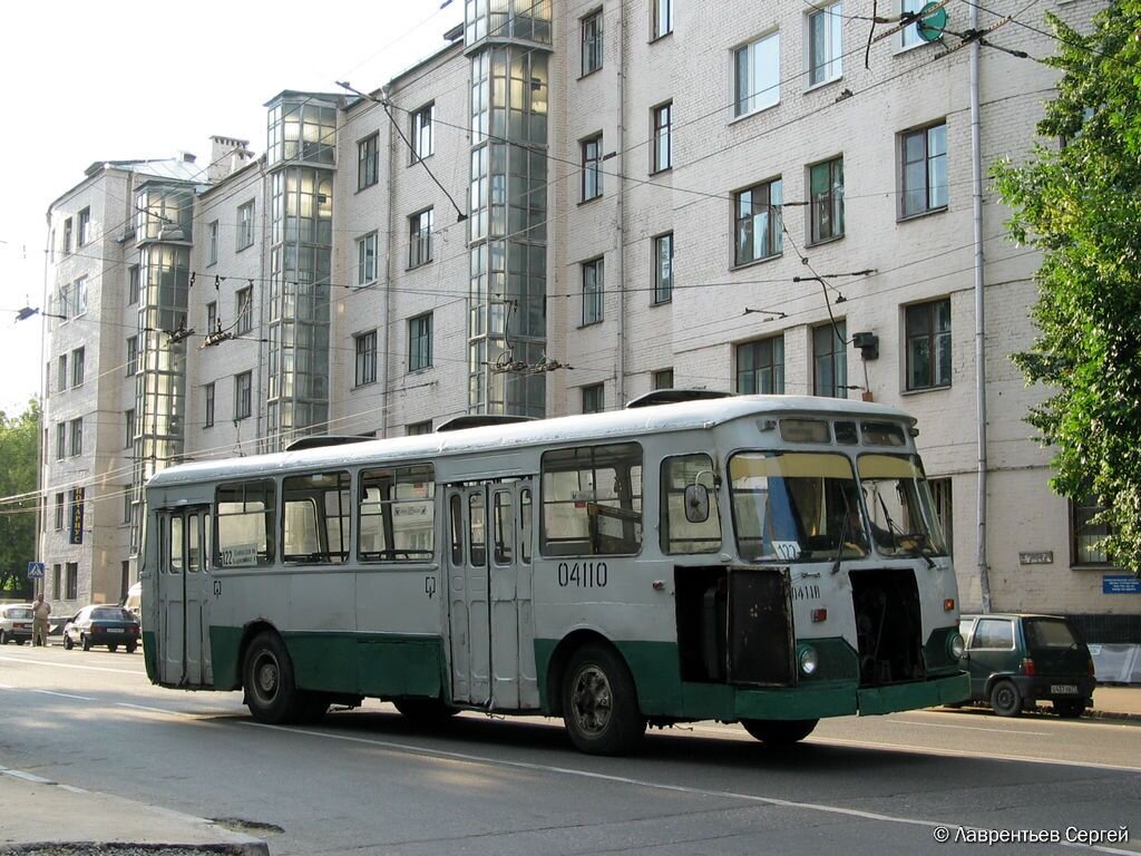 ЛиАЗ-677, москвич и просто добрый автобус 90-х годов | Мир городского  транспорта | Дзен