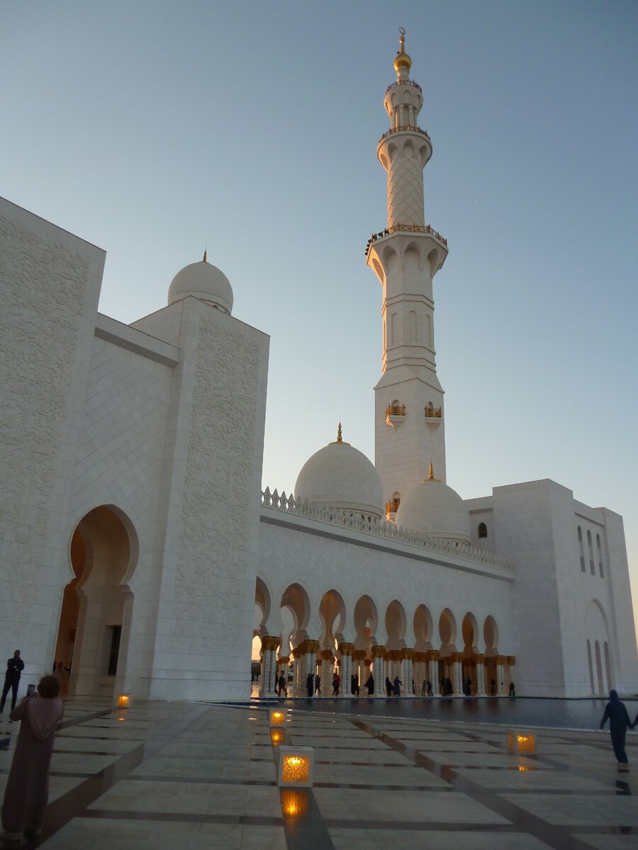 Мечеть Шейха Зайда в Абу- Даби. ОАЭ.