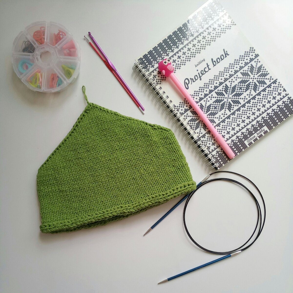 Выглядит как шапочка :) Айкорд внизу делала свободно