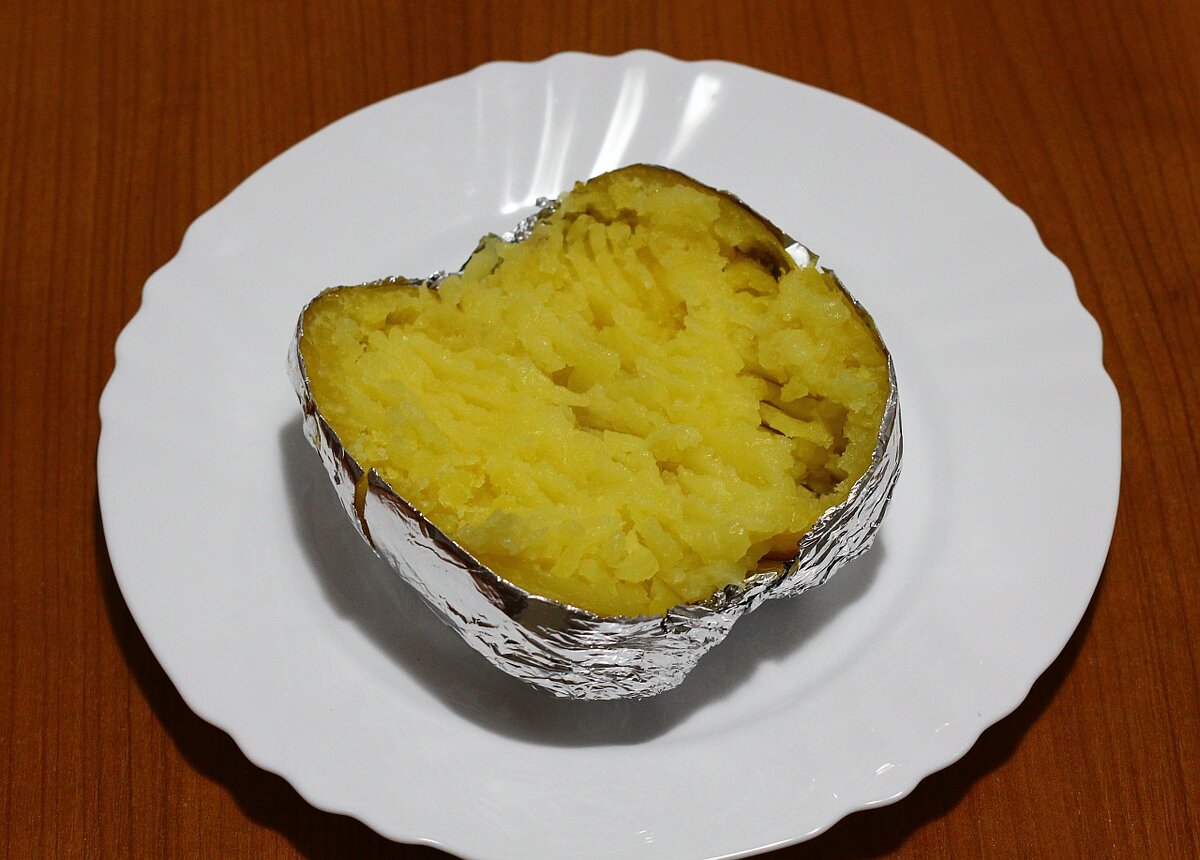 Крошка картошка с сыром и курицей в духовке