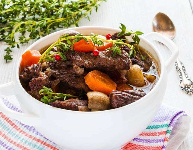 Как приготовить тушеное мясо "Бонезио" в мультиварке.