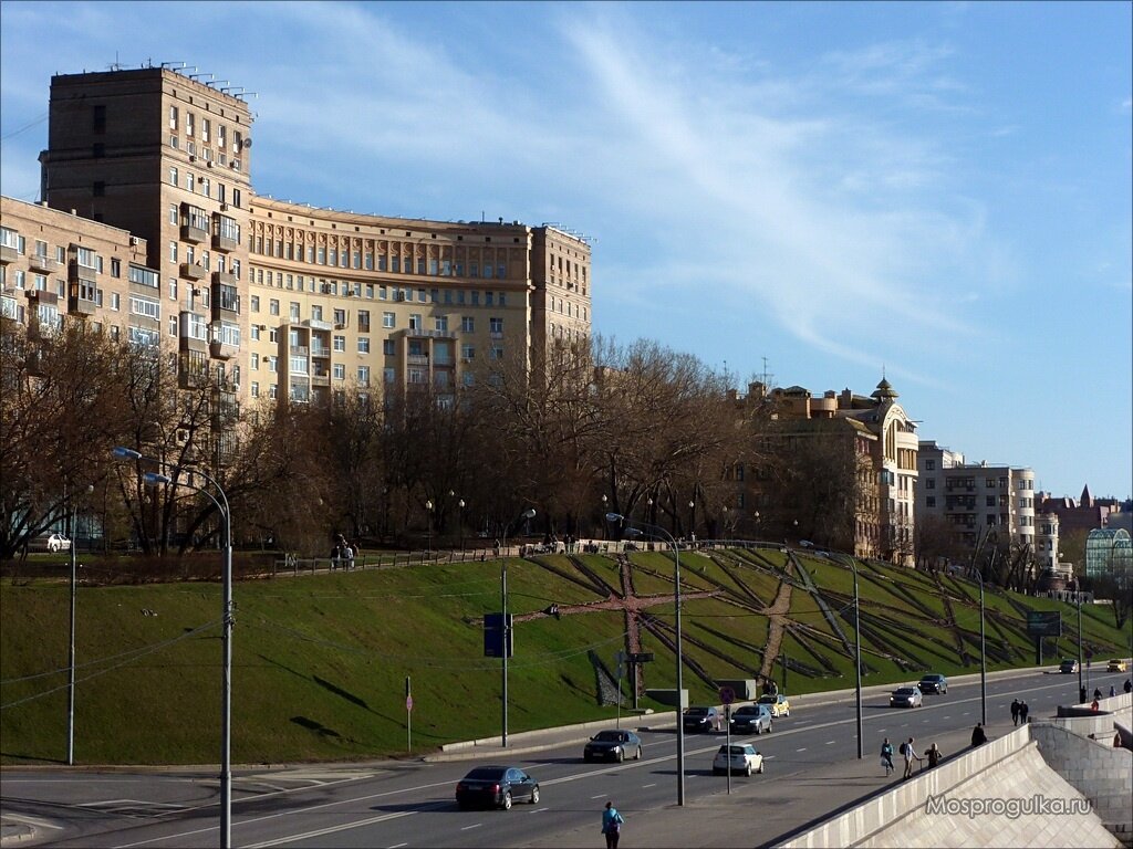 Как в советской Москве едва не построили дом-витрину для старинной церкви |  Моспрогулка | Дзен