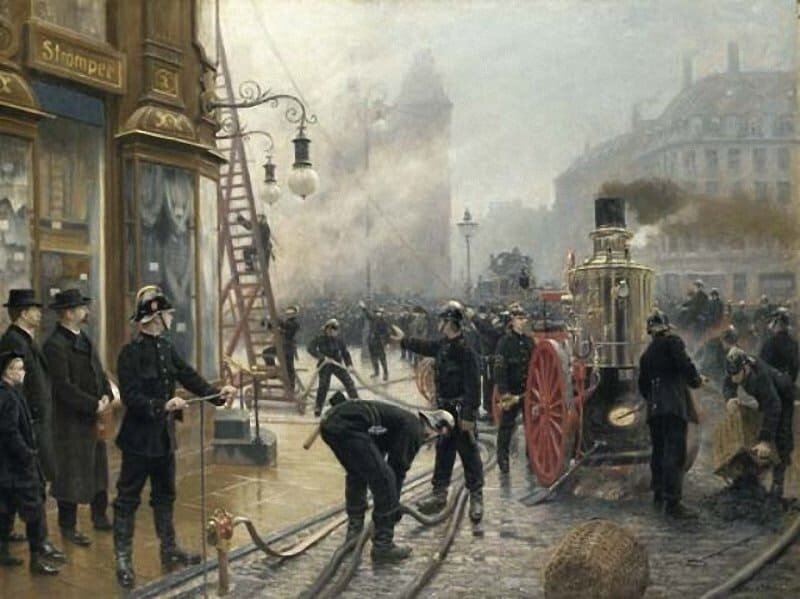 Пожарная служба не ждёт пока хозяин горящего дома им заплатит