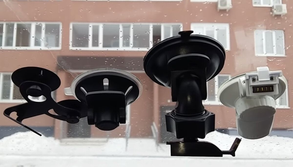 Крепёж для видеорегистратора на лобовое стекло. Видеорегистратор отваливается от стекла. Отпадывает присоска от лобового стекла видеорегистратор. Держатель для видеорегистратора на стекло. Присоска на лобовое стекло.